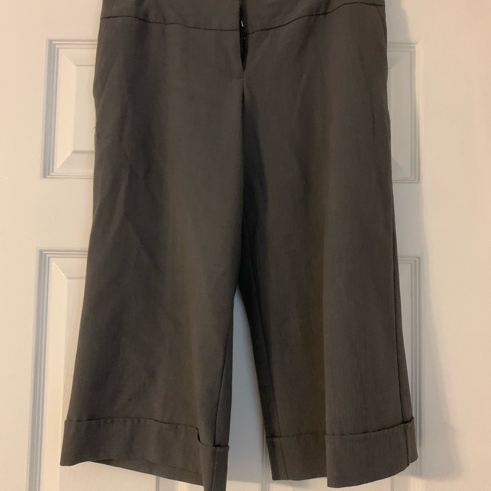3/$30 Wide leg crop trousers